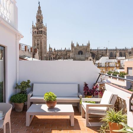 Puerta Catedral Holiday Suites Seville Exterior photo